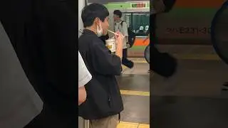 This Japanese Man Has No Respect For Japan 🇯🇵😡👨🏻🤣 #rude #badmanners #ettiquette #breakingrules