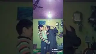 little kid make tik tok in kargil