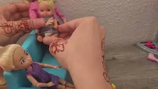 Chelsea gets her hair cut! -Barbie-