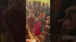 jolly   Nomayo on stage with igun people