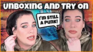 Unboxing & Try On of Mintmongoose Subscription Box November 2021