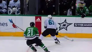 Antoine Roussel makes a hit, gets jumped on, completely ignores it, draws a penalty