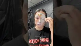 GRWM AS A HAUNTED HOUSE EMPLOYEE?! PART 1! 😱🏚️👻