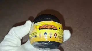 OPENING A MY HERO ACADEMIA BLIND BAG