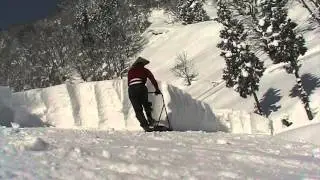 屋根雪下ろし職人技