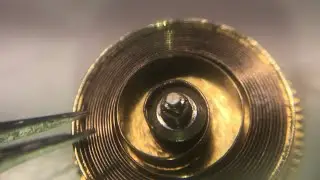&ldquo;reshaping&rdquo; MAINSPRING elgin pocket watch (connecting arbor in the barrel)