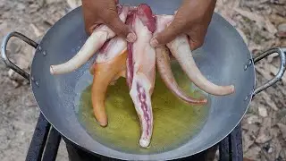 Deep Fried Pig Tails Recipe | Crunchy Pig Tail Cooking and Eating