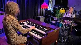 Let&rsquo;s Dance (David Bowie) - Andreas Hellkvist and Ola Bothz&eacute;n - The organ party goes pop!