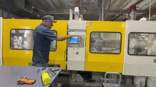 500 Ton 63 Oz Toshiba ISGS500WV21-27B Wide Platen Injection Molding Machine, 2008 - LOW HOURS