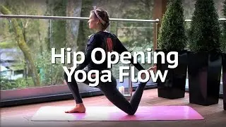Home Yoga | 10 Minute Hip Opening Flow with Annie Clarke