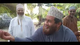 MZEE WENU KHALFAN ALADAWI NA VIPENZI VYAKE PEMBA PUJINI