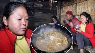jungle man's daughter is cooking rice noodles