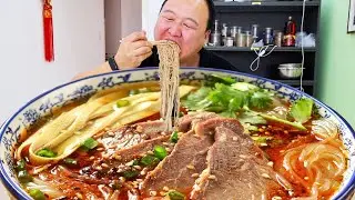 换新场地第三天，简单吃个兰州拉面，配饺子，大口吸面，超过瘾【cram阿强】