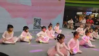 #shanghai #dance #shoppingmall  #weekend #danceschool