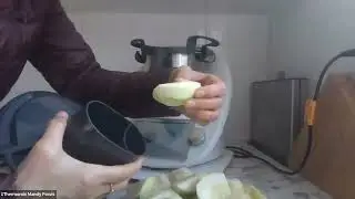 Using Thermomix Cutter to Prep Apples for Crumble