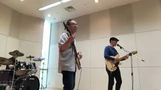 &rdquo;Wall&rdquo;  played by A-Trio