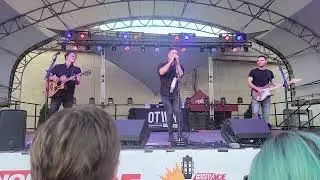 BBMAK live, Out of My Heart, POP 2000 Tour, Roanoke Virginia