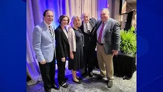 Earl Freudenberg receives Liberty Bell Award from Chattanooga Bar Association
