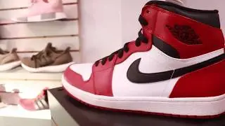 (GONE WRONG) FAKE YEEZY PRANK ON LOCAL SNEAKER STORE!!!!