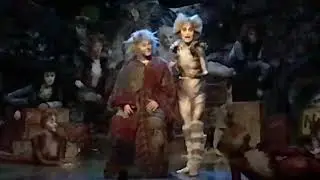 Gus the Theatre Cat CATS 2018 International Tour
