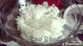 Insalata sushi di riso al salmone