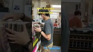 Pre-owned Vinyl Records shop in Singapore / Red Point Record Warehouse/ 60s to 90s