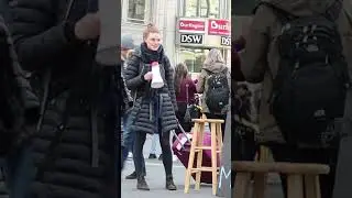 Скажите что-нибудь хорошее о мусульманах в Нью-Йорке &mdash; социальный эксперимент #шорты #мусульманин...