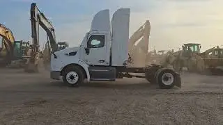 2017 PETERBILT 579 For Sale