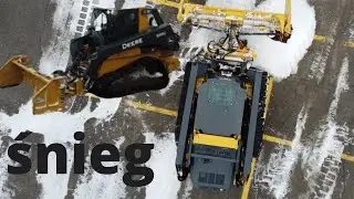 Deere Skid Steer 333G Plowing snow / Oranie śniegu