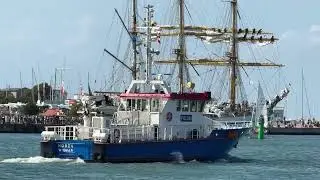 Polizeiboot HOBEN K&uuml;stenstreifenboot in der Warnow w&auml;hrend der Hanse Sail Rostock 2024