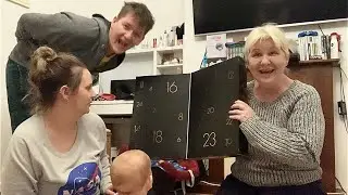 Porodicno Otvaranje Poklona sa mojom Snajom Sinom i Unukom Emmom Elle Advent Calendar