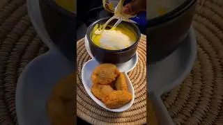 AKARA & CUSTARD 🤤 #nigerianfood #nigerianstreetfood #halaricontinental #howtomakeAkara #Akararecipe