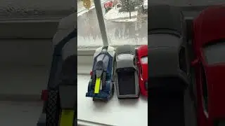 Oh my God, it&rsquo;s snowing outside collaboration with car and ￼train rail faner