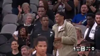 Tre Jones lob ➡️ Wemby slam 🤩
