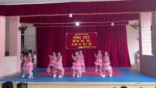 Nhảy chia tay lớp mầm non