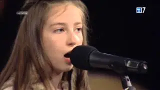 Alba Suárez ''Nun quiero coyer la Flor''