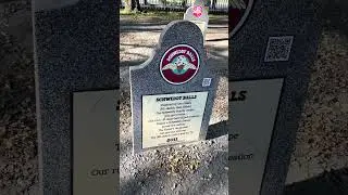 Ben and Jerry&rsquo;s has a flavor graveyard in Waterbury, Vermont! #benandjerrys #icecream #halloween