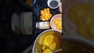 Easy quick healthy oats recipe with mango, coconut, chia seeds & Himalayan Honey!!