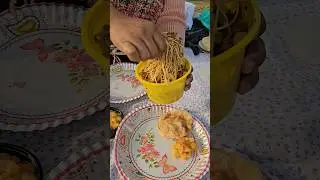 picnic date with sisters||picnic day||#shorts #shortsvideo #food #foodie #picnic #viral