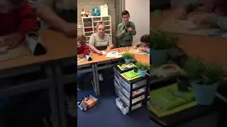 Groep 7-8b in kerststemming