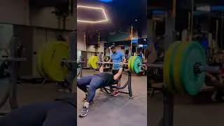 #flat bench #chest press #100 kg Ben price #heavy weightlifting 💪🔥💯