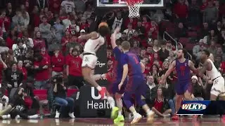 Career night for J'Vonne Hadley, Cards beat Clemson 74-64