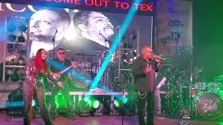 Mike Gonzalez and the Iconics @ Texas Saloon