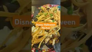 Chicken Adobe Nachos with Pumpkin Sauce #Disney #Pumpkin #yummy