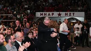 Συγκλονιστική η στιγμή που αφιερώθηκε το «Γελαστό παιδί» στη Μάγδα Φύσσα