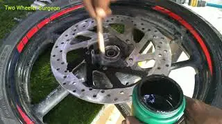 Yamaha FZ version 1 unicorn all bike disc cleaning and fitting
