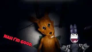 I'm being chased by a kangaroo animatronic?? Skipper, Roblox horror game.
