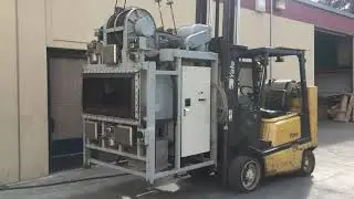 Kyoei GB-290 Vertical Shot Blaster Blasting Machine with Hoist AS IS