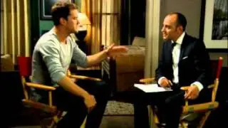 JOSHUA JACKSON ON LOCATION BEING GRILLED BY NIDS