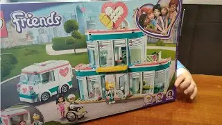 Распаковка LEGO Friends Городская больница Хартлейк Сити (41394) из Rozetka